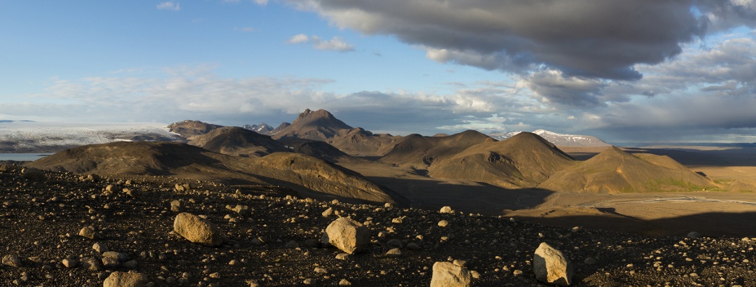 Mountain range of Jarlhettur in Iceland