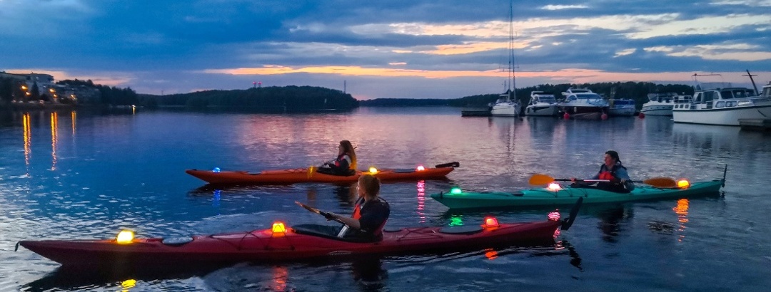 Spend an atmospheric evening on Lake Saimaa in a kayak
